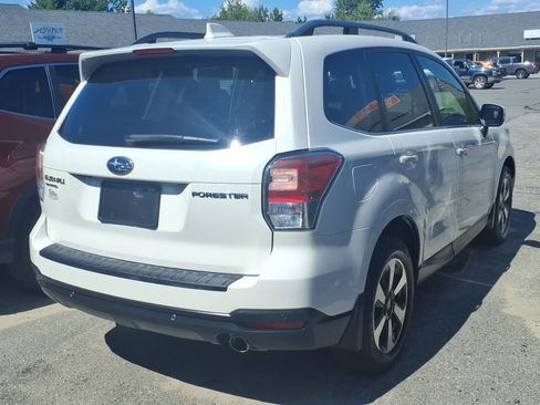 Used 2018 Subaru Forester 2.5i Limited AWD/4WD image 4