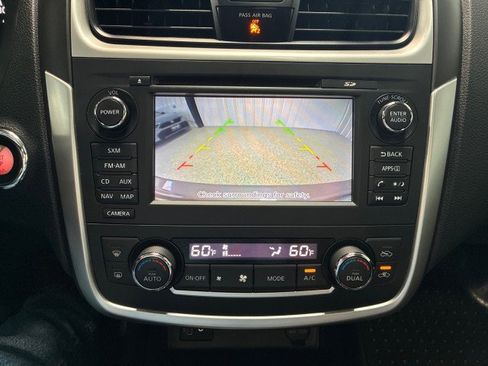 Used 2017 Nissan Altima 2.5 SL w/ 2.5 Technology Package FWD image 20