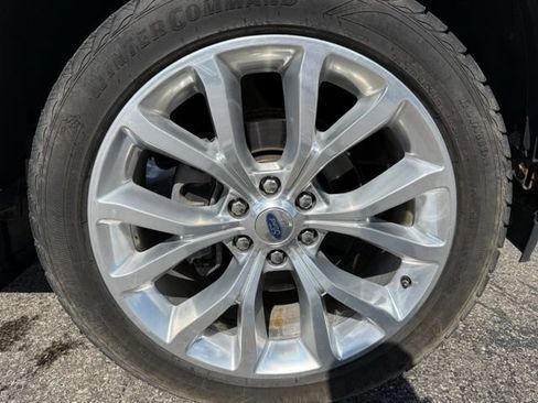 Used 2019 Ford F150 Platinum w/ FX4 Off-Road Package AWD/4WD image 34