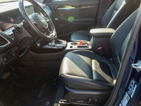 Used 2024 Kia Seltos SX w/ SX Sunroof Package AWD/4WD image 12