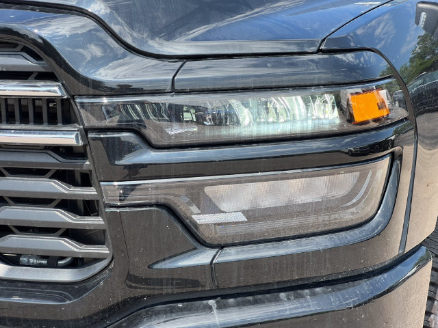 Used 2025 RAM 2500 Big Horn AWD/4WD image 33