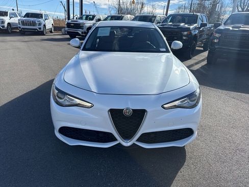 Used 2019 Alfa Romeo Giulia Ti Sport w/ Quick Order Package 22U Sport image 8