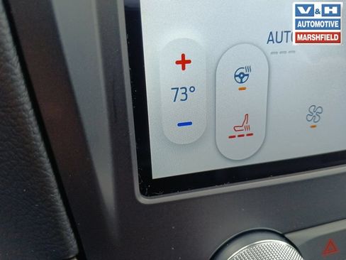 Used 2024 Ford Edge SEL w/ Convenience Package AWD/4WD image 4