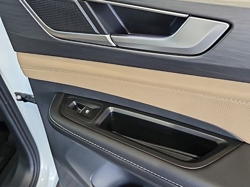 New 2026 Volkswagen Atlas Cross Sport SE image 16