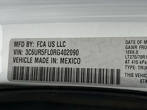 Used 2024 RAM 2500 Laramie w/ Safety Group AWD/4WD image 34
