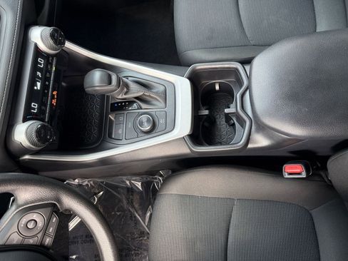 Used 2025 Toyota RAV4 LE image 35