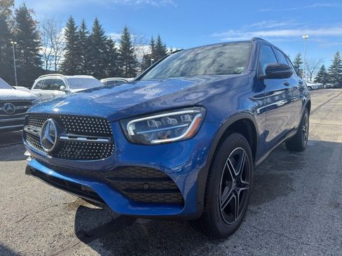 Used 2022 Mercedes-Benz GLC 300 4MATIC image 3