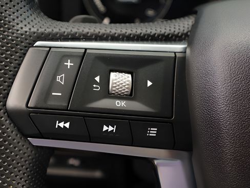 Used 2023 Mitsubishi Outlander SEL AWD/4WD image 19