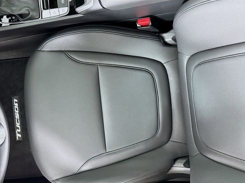 Certified 2025 Hyundai Tucson SEL image 20