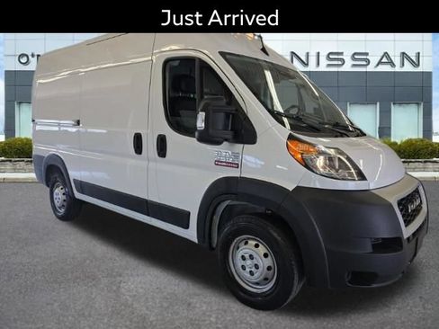 Used 2022 RAM ProMaster 2500 w/ Interior LED Lighting Group FWD image 1