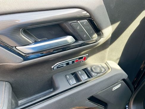 Used 2025 GMC Sierra 1500 AT4 w/ AT4 Premium Package image 18