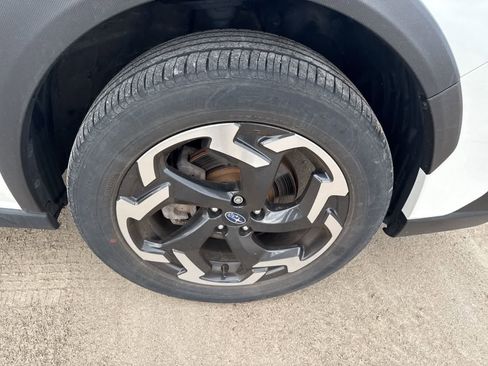 Used 2023 Subaru Crosstrek 2.5i Limited image 5