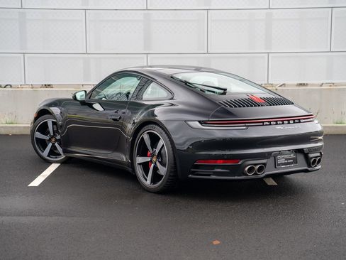 Used 2024 Porsche 911 Carrera 4S image 3