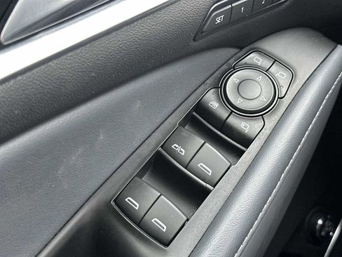 Used 2024 Buick Enclave Premium image 15