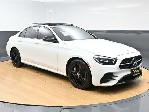 Used 2023 Mercedes-Benz E 450 4MATIC Sedan image 3