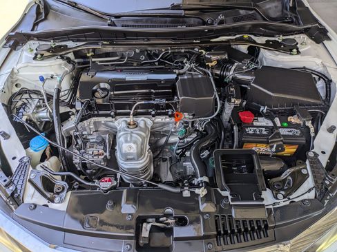 Used 2017 Honda Accord EX image 29