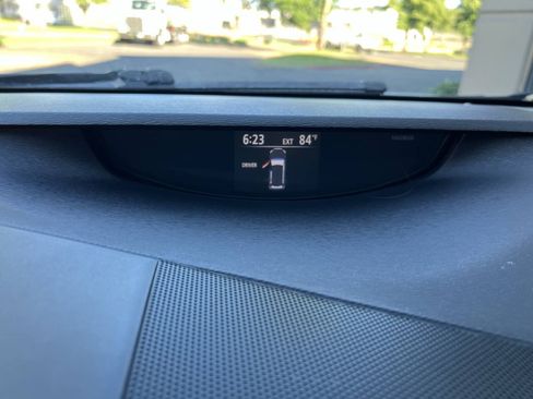 Used 2011 Toyota Venza w/ Convenience Pkg FWD image 19