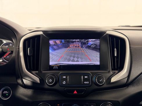 Used 2020 GMC Terrain SLT w/ Preferred Package FWD image 18