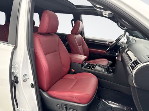 Used 2022 Lexus GX 460 Premium image 16
