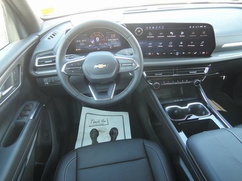 New 2026 Chevrolet Traverse LT image 11