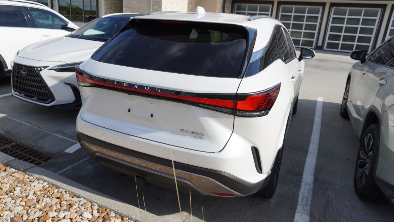 Used 2025 Lexus RX 350 AWD w/ Convenience Package image 6