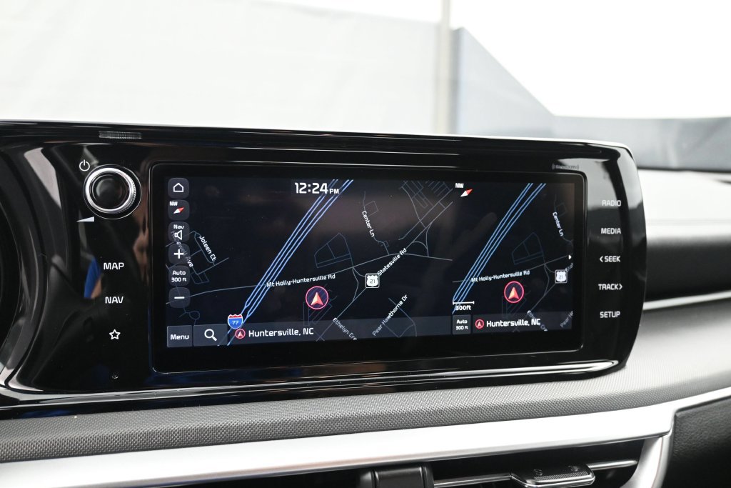 Used 2022 Kia K5 GT-Line FWD image 40