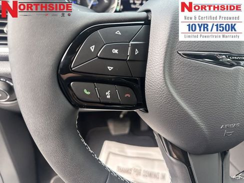 New 2026 Chrysler Pacifica Limited w/ Uconnect Theater Family Group image 19