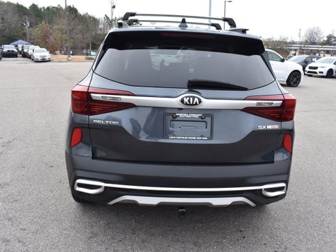 Used 2021 Kia Seltos SX image 8
