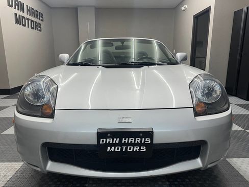 Used 2001 Toyota MR2 image 5