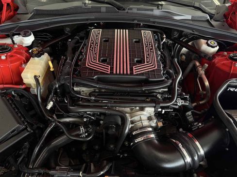 Used 2018 Chevrolet Camaro ZL1 RWD image 29