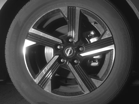Used 2025 Nissan Sentra SV FWD image 13