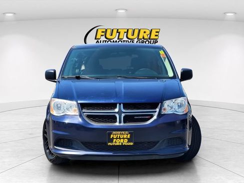 Used 2016 Dodge Grand Caravan SE w/ Quick Order Package 29E SE FWD image 2