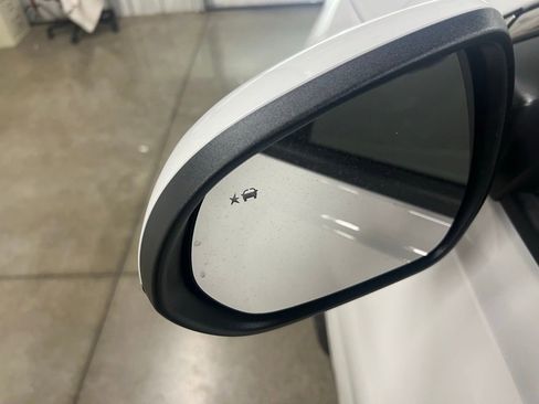 New 2026 Buick Encore GX Sport Touring image 9