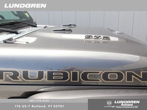 Used 2022 Jeep Wrangler Unlimited Rubicon w/ Dual Top Group AWD/4WD image 11