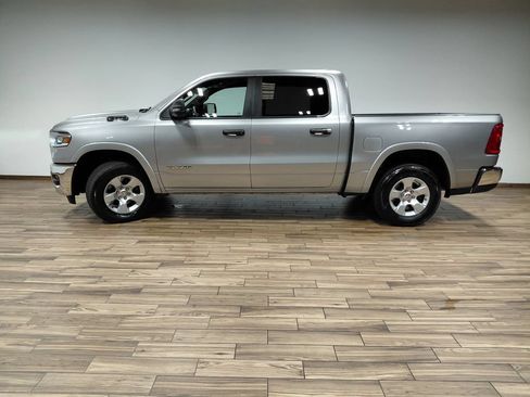 Used 2025 RAM 1500 Big Horn AWD/4WD image 23