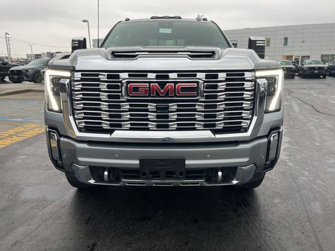 Used 2024 GMC Sierra 2500 Denali w/ Denali Reserve Package image 4