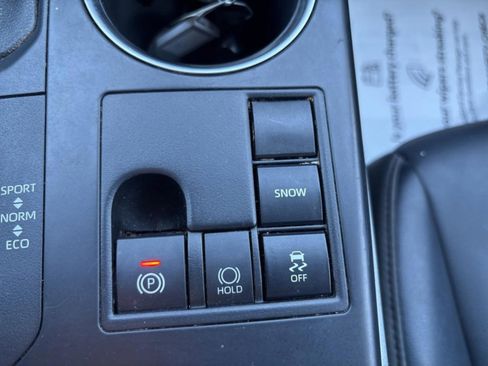 Used 2023 Toyota Highlander XSE image 20