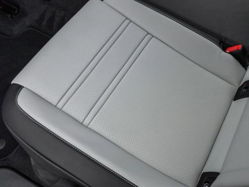 New 2026 Porsche Cayenne Coupe image 36