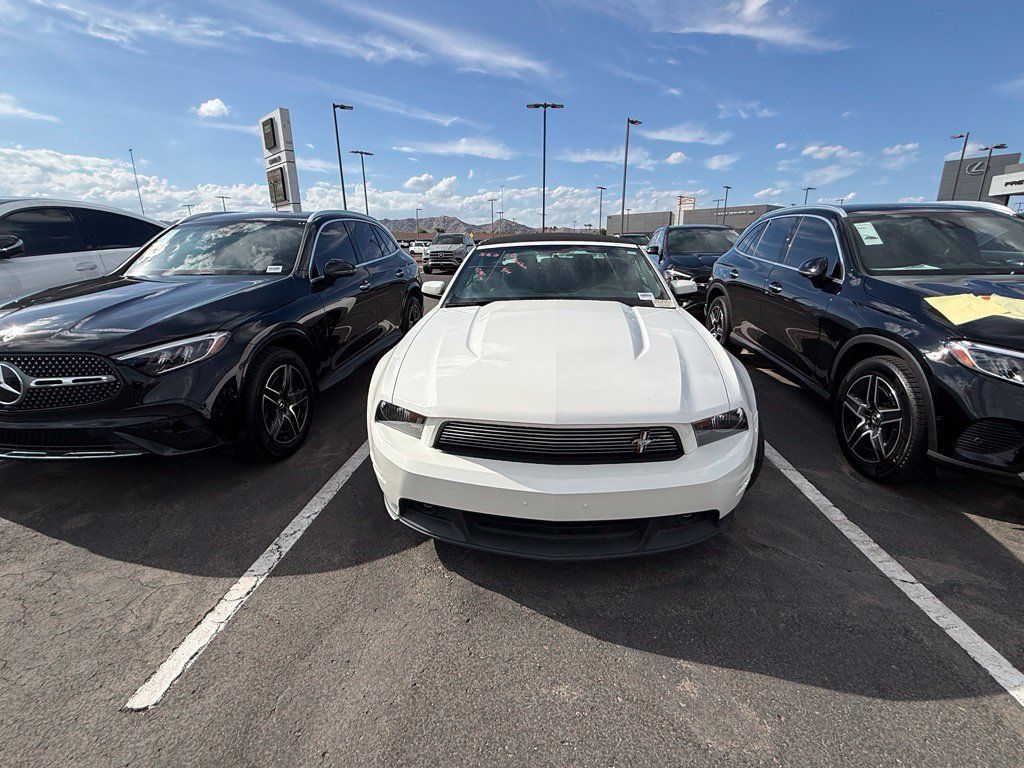 Used 2011 Ford Mustang GT Premium w/ 402A Rapid Spec Order Code RWD image 3