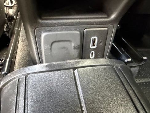 Used 2024 Chevrolet TrailBlazer ACTIV w/ Convenience Package AWD/4WD image 26
