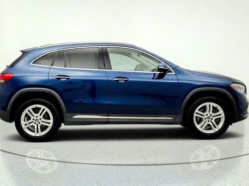 Used 2021 Mercedes-Benz GLA 250 4MATIC w/ Premium Package image 4