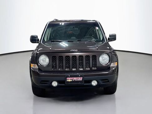 Used 2014 Jeep Patriot Latitude AWD/4WD image 2