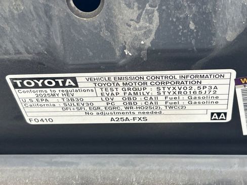 Used 2025 Toyota Camry SE FWD image 37