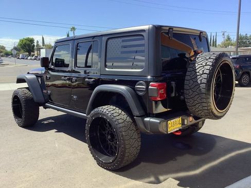 Used 2024 Jeep Wrangler Unlimited Rubicon w/ Technology Group AWD/4WD image 22