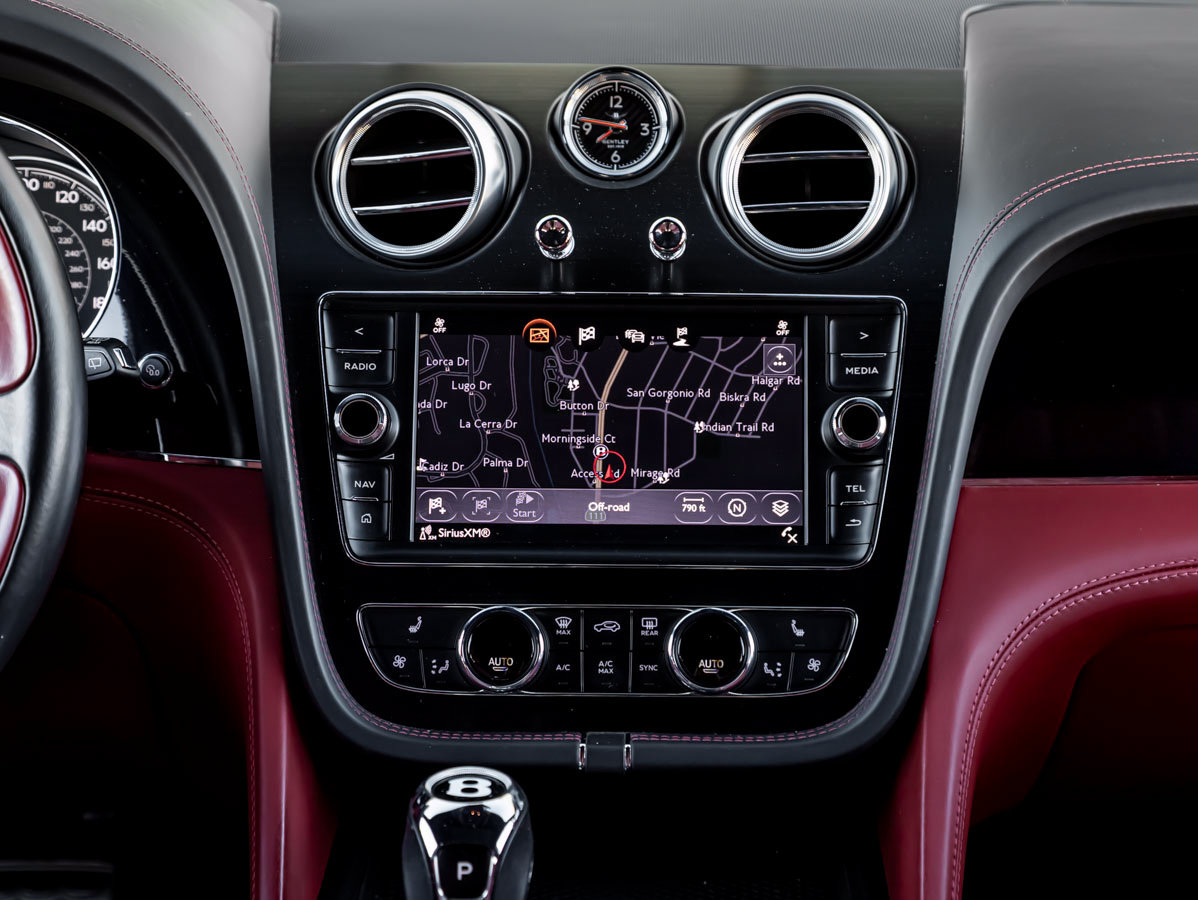Used 2020 Bentley Bentayga Speed AWD/4WD image 26
