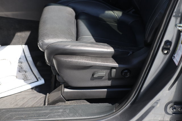 Used 2020 Subaru Ascent Limited w/ Technology Package AWD/4WD image 19