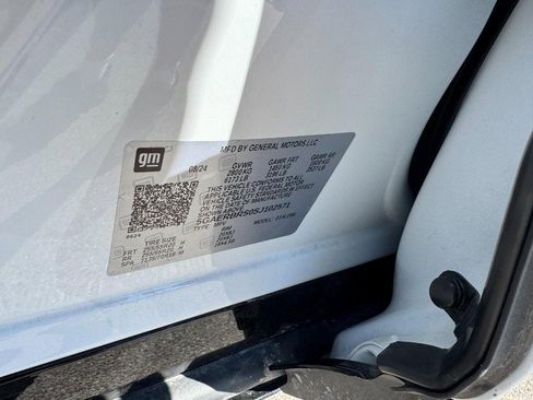 Used 2025 Buick Enclave Sport Touring image 28