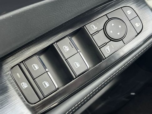 New 2026 Nissan Rogue SV w/ Cold Weather Package AWD/4WD image 18