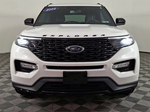 Used 2022 Ford Explorer ST-Line w/ Class IV Trailer Tow Package image 5