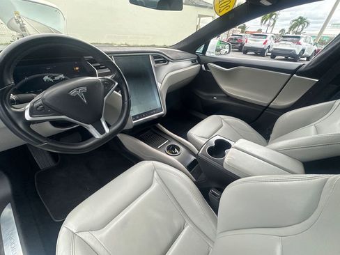 Used 2016 Tesla Model S 90D image 18